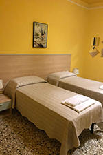 Clicca per visualizzare cuz_08_t1.jpg